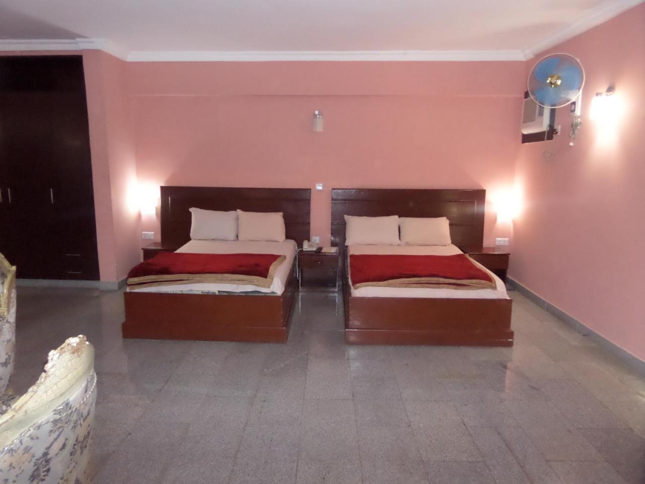 Hotel Newcastle Лагос Экстерьер фото
