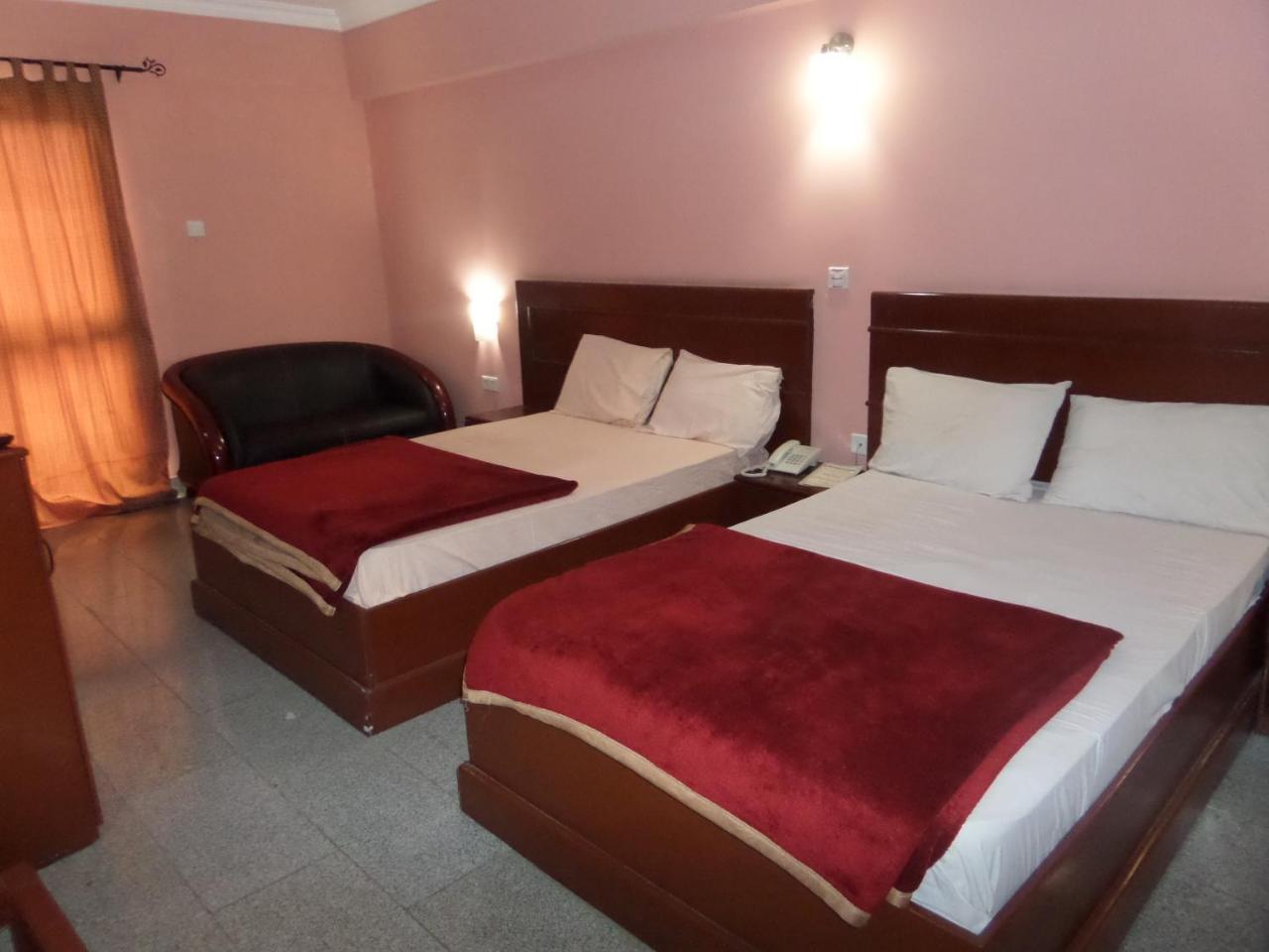 Hotel Newcastle Лагос Экстерьер фото